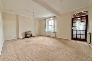 Living Room- click for photo gallery